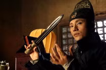 Từ kẻ lưu manh mù chữ tới thái giám quyền lực ngang Hoàng đế