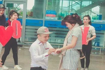 Màn cầu hôn tại sân bay Đà Nẵng gây xôn xao 