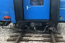 Tàu khách SE5 đứt đôi khi đang chạy ở Thanh Hóa 