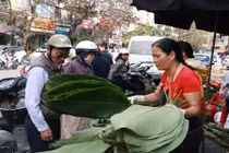 Cận cảnh chợ lá dong Hà Nội ngày giáp Tết
