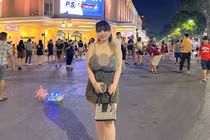 “Hot girl” Hải Dương gây xôn xao khi dạo phố đi bộ