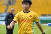 Chàng trợ lý tiếng Anh của HLV Park Hang Seo khiến chị em rụng tim