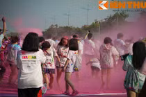 Giới trẻ Hà thành quẩy tưng bừng tại Đường chạy sắc màu