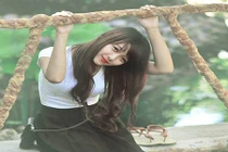 Bạn gái xinh như hot girl của “Thánh Vợ người ta“