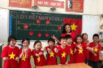 Lớp học đáng yêu cổ vũ U23 Việt Nam khiến mọi người thêm vững tin 