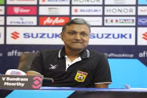 HLV Lào nói gì trước trận khai mạc AFF Cup 2018 gặp Việt Nam?