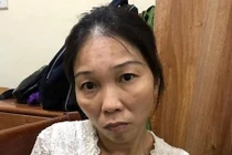 Nữ quái vừa mãn hạn tù bị bắt khi móc túi ở nhà chờ xe buýt