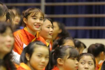 Hot girl bóng chuyền 15 tuổi bỗng dưng nổi tiếng vì quá xinh