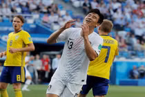 Công nghệ Var “giết” Hàn Quốc, Thụy Điển “ăn may” nhờ trọng tài