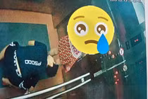 Phẫn nộ kẻ biến thái nhìn váy bé gái trong thang máy ở Quy Nhơn