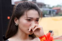 “Bạn gái tin đồn” tuyển thủ U23 Việt Nam rơi lệ sau trận thua UAE