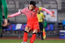 Hàn Quốc giúp đội tuyển Việt Nam chắc vé vào vòng loại cuối