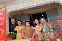 “Thánh nữ mì gõ” và diễn viên hài Anh Đức lộ hình ảnh tình tứ