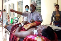 Đắk Lắk: Hai thanh niên bị thương nặng khi cưa bom