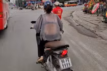 Thiếu nữ diện đồ xuyên thấu, đi xe BKS tứ quý 9 gây náo loạn đường phố