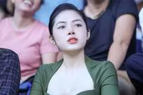 Nữ tiếp viên hàng không hot nhất Sài thành mất ngủ vì tin đồn lộ clip