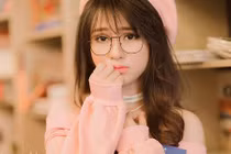 Hot girl Sài thành có đôi mắt đượm buồn đánh gục dân mạng