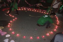 "500 anh em xe ôm" giúp đồng nghiệp cầu hôn bạn gái