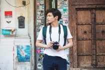 Nam thần sơ mi trắng Thái Lan gây thương nhớ của chị em là ai?