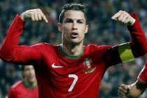 Lịch thi đấu bóng đá hôm nay, rạng sáng mai 15/11/2015