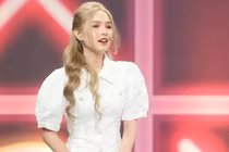 Chơi gameshow, hot girl Xoài Non lộ sắc vóc không tì vết