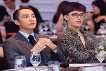 "Ngồi chung mâm" với Sơn Tùng M-TP, Trần Đức Bo gây xôn xao