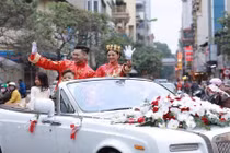 Cặp đôi Hà thành gây sốt với đám hỏi phong cách cổ trang