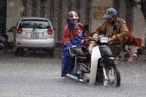 Mưa xối xả, Hà Tĩnh chìm trong biển nước