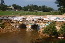 Thanh Hóa: Chính quyền xã nhận thiếu sót và làm lại cầu cho dân