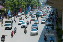 Cấm xe máy đường Nguyễn Trãi: Hỗn loạn ở đường không làn dài nhất HN