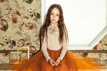 Vẻ đẹp của người mẫu 8 tuổi khiến dân mạng khó cưỡng lại