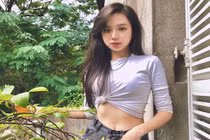 Bị chê mặt mộc, nữ streamer lộ ảnh nóng bức xúc đáp trả 