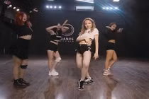 Tái xuất sau scandal lộ vòng 3, hot girl Trâm Anh tiết lộ gây sốc