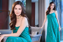 Diện váy lụa "mỹ nhân đẹp nhất Philippines" quyết không lộ vòng 2 màu mỡ