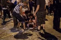 Hai cổ động viên Pháp thiệt mạng khi ăn mừng đội nhà vô địch