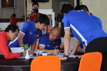 Đội tuyển Việt Nam họp kín điểm mặt hung thần Malaysia tại AFF Cup 2018