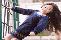 Sao nhí Đồ rê mí tuyệt xinh "lấn sân" làm mẫu ảnh