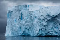 Dubai muốn kéo băng trôi từ Nam Cực về làm du lịch