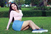 Nữ bác sĩ bị tước giấy phép hành nghề vì khoe ảnh nội y gợi cảm