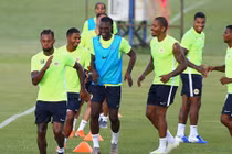 Đối thủ của Việt Nam khoe cơ bắp "khủng" trước chung kết King's Cup 2019