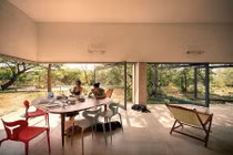 Những mẫu cửa siêu sáng tạo... nhìn là mê