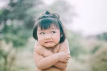 Cô bé má phúng phính và bộ ảnh biểu cảm quá đáng yêu