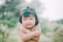 Cô bé má phúng phính và bộ ảnh biểu cảm quá đáng yêu