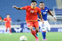 Văn Quyết bị phạt cấm thi đấu 5 trận tại V.League 