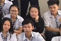 Kinh dị với thanh niên “vui tay” xóa đi toàn bộ lông mày cả lớp