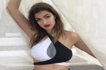 Bỏng mắt với nhan sắc blogger 9X tỷ lượt theo dõi trên MXH