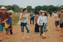 Teen Hà thành hóa thân thành ăn mày với bộ ảnh kỷ yếu đặc biệt