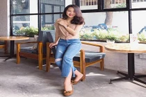 Thấp một mẩu, nữ sinh 10X vẫn "đốn tim" dân mạng