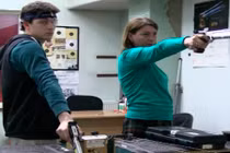 Cặp xạ thủ mẹ và con trai đầu tiên cùng dự Olympic Rio 2016 