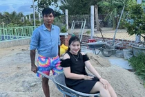 Vượt qua nỗi đau mất con, vợ Lộc Fuho lên sóng thần sắc thay đổi